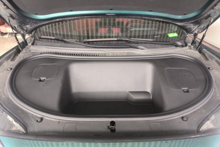 Used Hima Luxeed R7 2026 Model Pure Electric Max+ Engine Bay