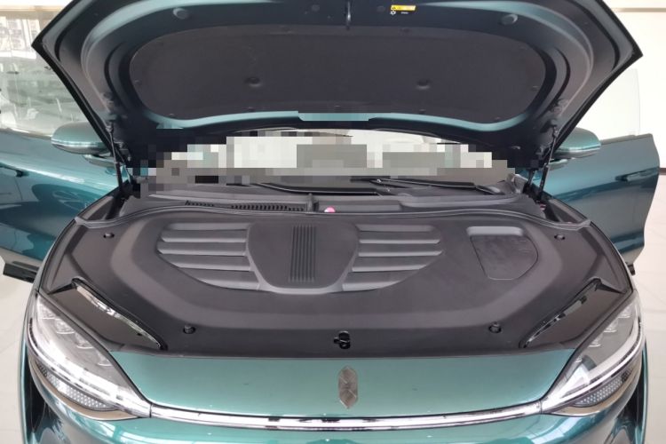 Used Hima Luxeed R7 2026 Model Range-Extending Max Engine Bay