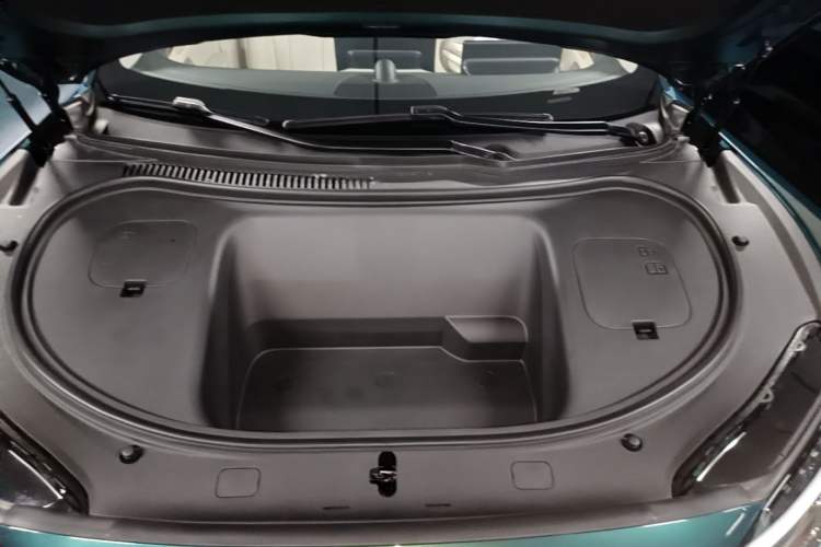 Used Hima Luxeed R7 2026 Model Pure Electric Max+ Engine Bay