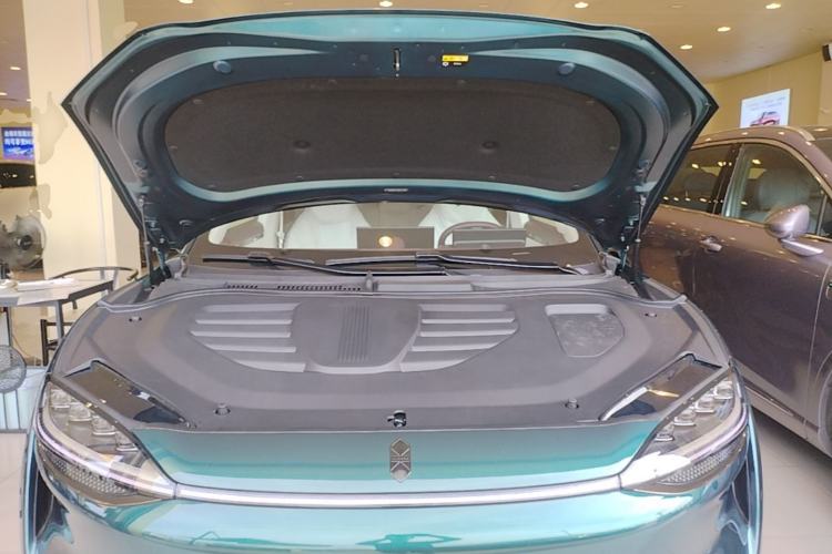 Used Hima Luxeed R7 2026 Model Range-Extending Max+ Engine Bay