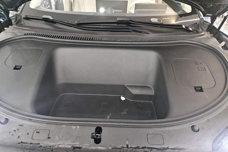 Used Hima Luxeed R7 2026 Model Pure Electric Max+ Engine Bay