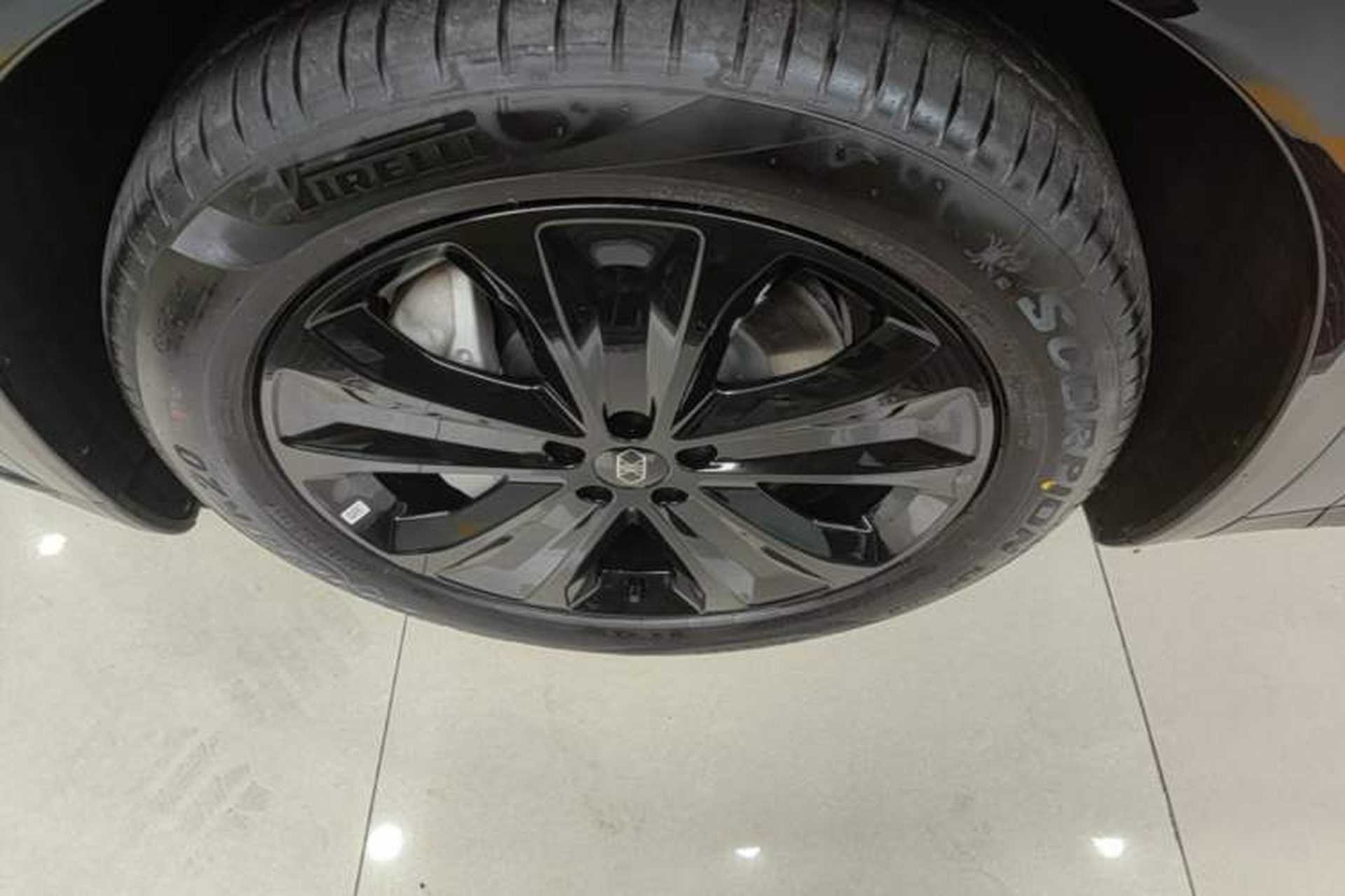 Used Hima Luxeed R7 2026 Model Range-Extending Max+ Exterior 4