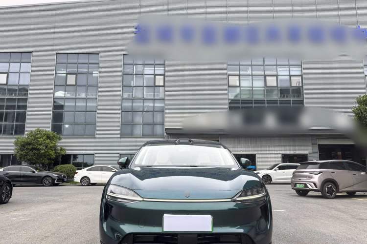 Used Hima Luxeed R7 2026 Model Pure Electric Max+ Exterior 5