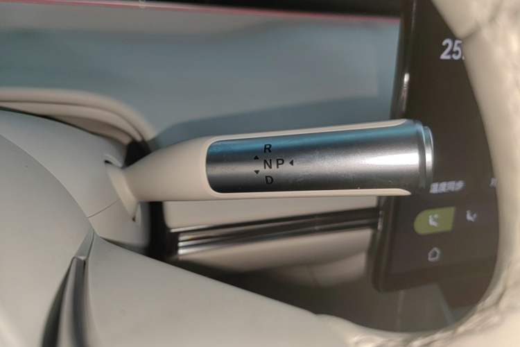 Used Hima Luxeed R7 2026 Model Pure Electric Max+ Gear Lever
