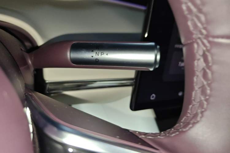 Used Hima Luxeed R7 2026 Model Pure Electric Ultra Gear Lever