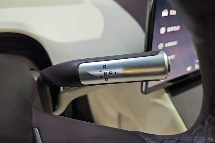 Used Hima Luxeed R7 2026 Model Pure Electric Max Gear Lever