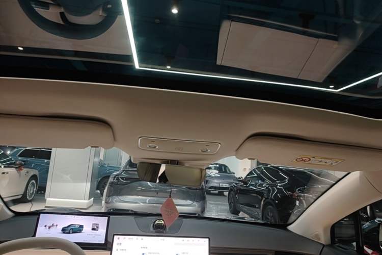 Used Hima Luxeed R7 2026 Model Pure Electric Max+ Headliner
