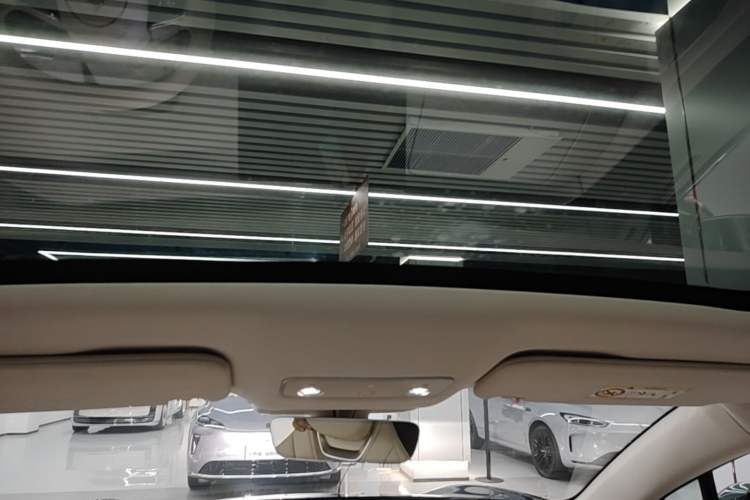 Used Hima Luxeed R7 2026 Model Pure Electric Max+ Headliner