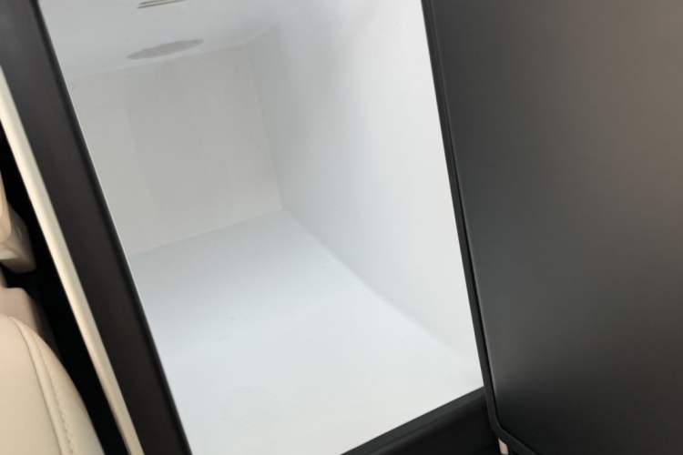 Used Hima Luxeed R7 2026 Model Range-Extending Max Interior 6