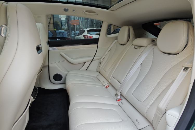 Used Hima Luxeed R7 2026 Model Range-Extending Max Interior 9