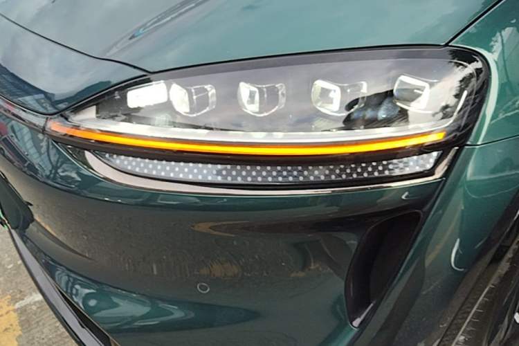 Used Hima Luxeed R7 2026 Model Pure Electric Max+ Left Front Headlight