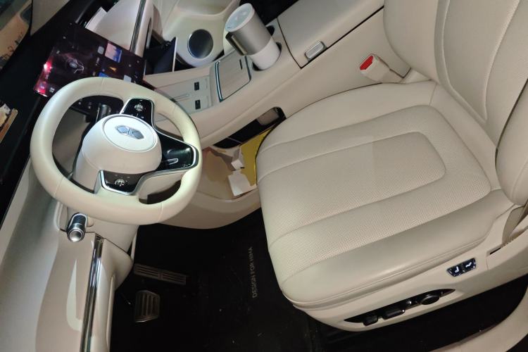 Used Hima Luxeed R7 2026 Model Pure Electric Ultra Left Front Seat