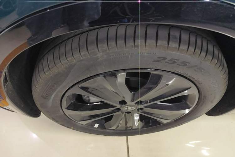 Used Hima Luxeed R7 2026 Model Range-Extending Max Left Front Wheel Hub