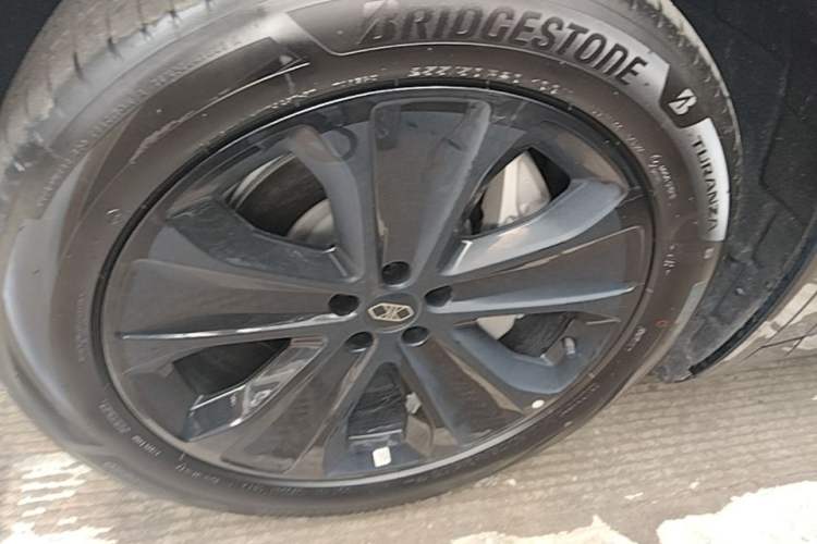 Used Hima Luxeed R7 2026 Model Pure Electric Max+ Left Front Wheel Hub