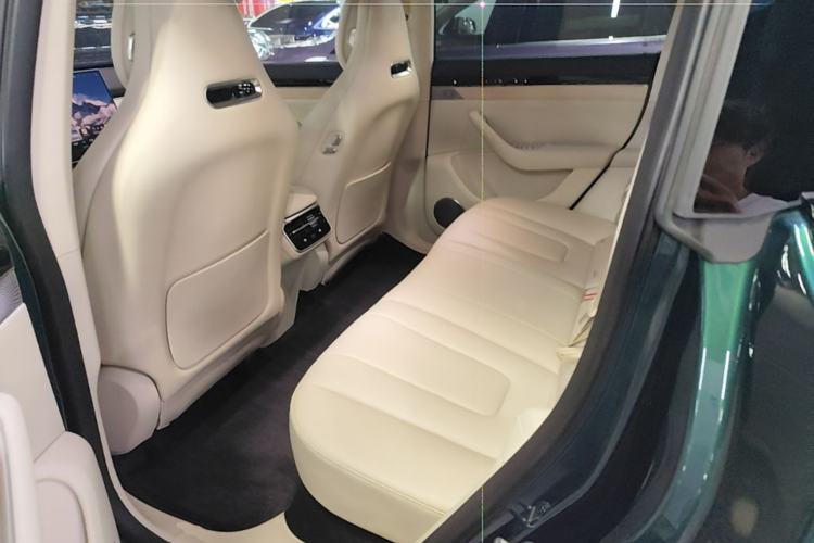 Used Hima Luxeed R7 2026 Model Range-Extending Max Left Rear Seat