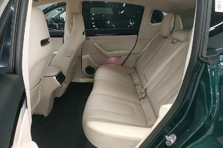 Used Hima Luxeed R7 2026 Model Pure Electric Max+ Left Rear Seat