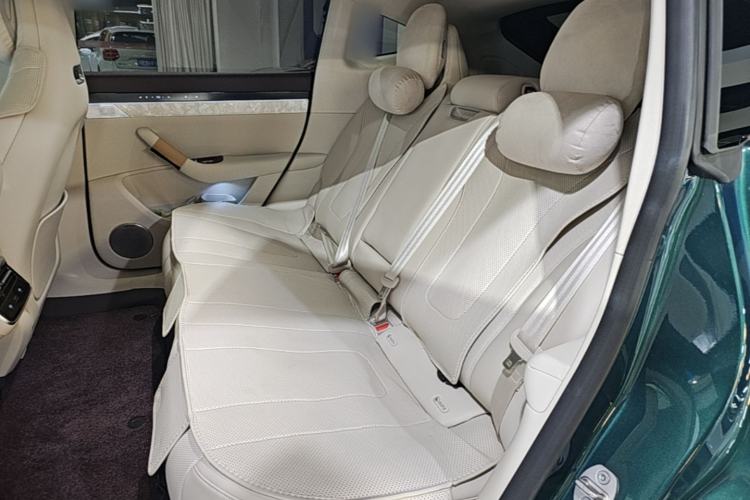 Used Hima Luxeed R7 2026 Model Pure Electric Max Left Rear Seat