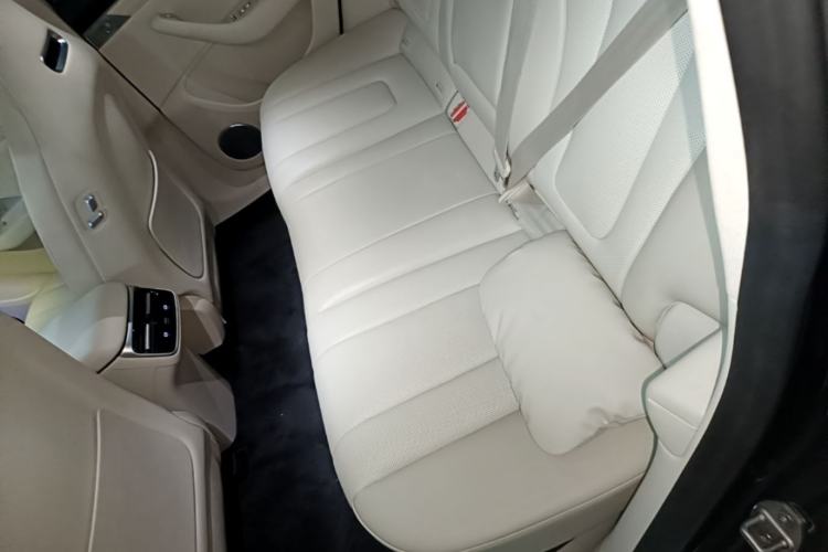 Used Hima Luxeed R7 2026 Model Pure Electric Max+ Left Rear Seat