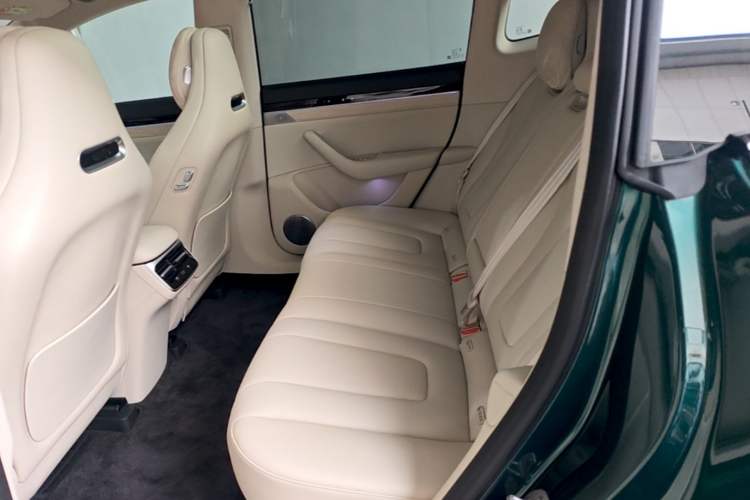 Used Hima Luxeed R7 2026 Model Pure Electric Max+ Left Rear Seat