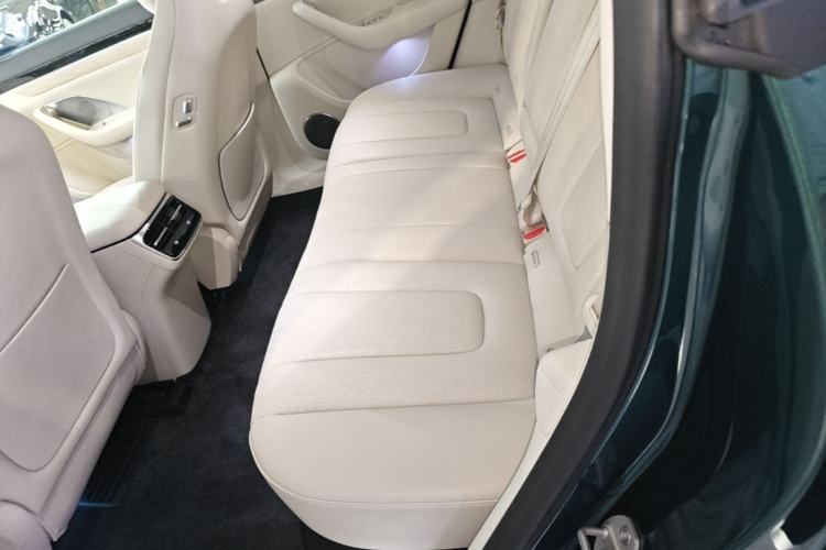Used Hima Luxeed R7 2026 Model Pure Electric Max+ Left Rear Seat