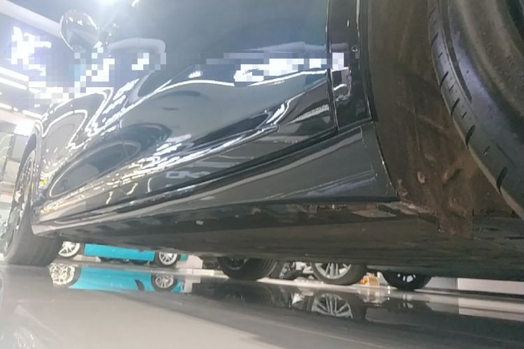 Used Hima Luxeed R7 2026 Model Pure Electric Max+ Left Side Sill