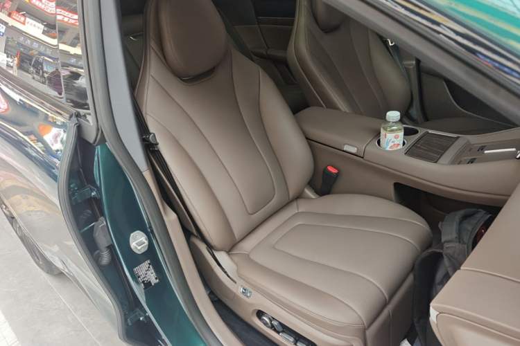 Used Hima Luxeed R7 2026 Model Pure Electric Ultra Right Front Seat