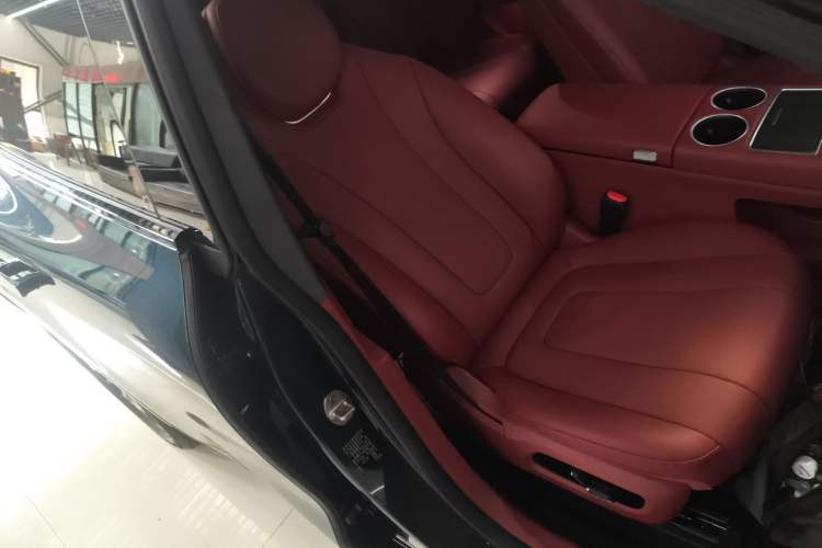 Used Hima Luxeed R7 2026 Model Pure Electric Max Right Front Seat