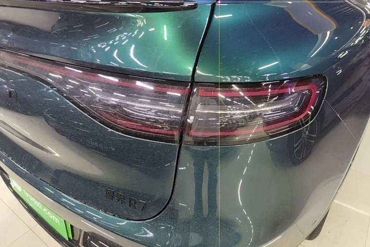 Used Hima Luxeed R7 2026 Model Range-Extending Max Right Rear Taillight