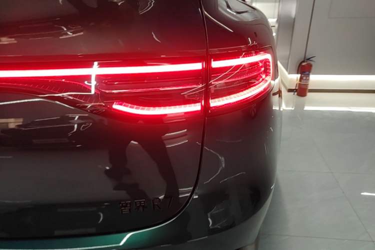 Used Hima Luxeed R7 2026 Model Pure Electric Max+ Right Rear Taillight