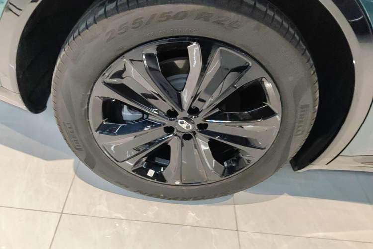 Used Hima Luxeed R7 2026 Model Range-Extending Max Right Rear Wheel Hub