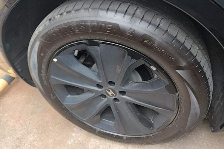 Used Hima Luxeed R7 2026 Model Pure Electric Max+ Right Rear Wheel Hub