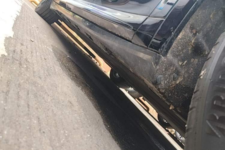 Used Hima Luxeed R7 2026 Model Pure Electric Max+ Right Side Sill