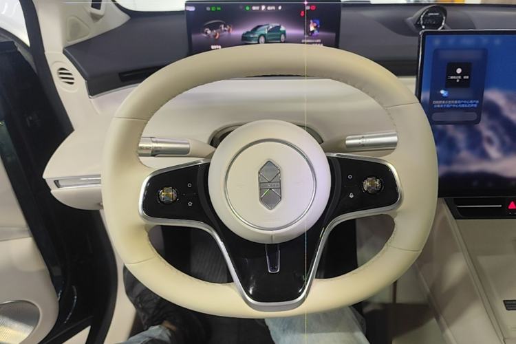 Used Hima Luxeed R7 2026 Model Range-Extending Max Steering Wheel