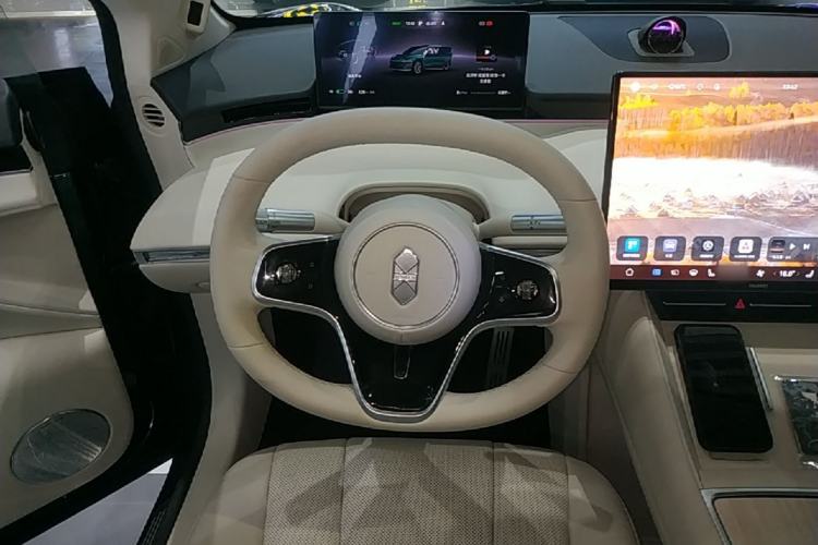 Used Hima Luxeed R7 2026 Model Pure Electric Max+ Steering Wheel