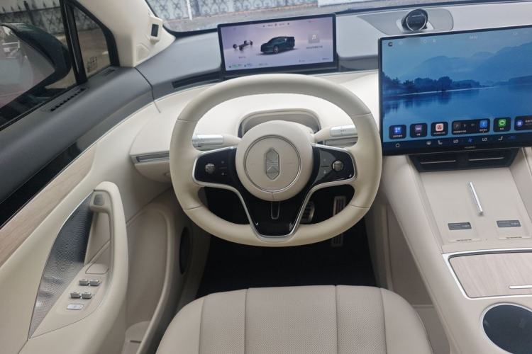 Used Hima Luxeed R7 2026 Model Range-Extending Max Steering Wheel