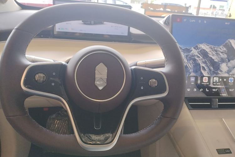 Used Hima Luxeed R7 2026 Model Range-Extending Max+ Steering Wheel