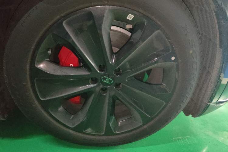 Used Hima Luxeed R7 2026 Model Pure Electric Ultra Right Front Wheel Hub