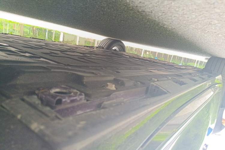 Used Hima Luxeed R7 2026 Model Extended-Range Max (896-line LiDAR) Chassis Front Right
