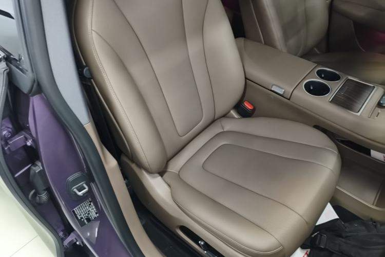 Used Hima Luxeed R7 2026 Model Range-Extending Max Right Front Seat