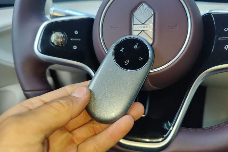 Used Hima Luxeed R7 2026 Model Pure Electric Max Vehicle Key