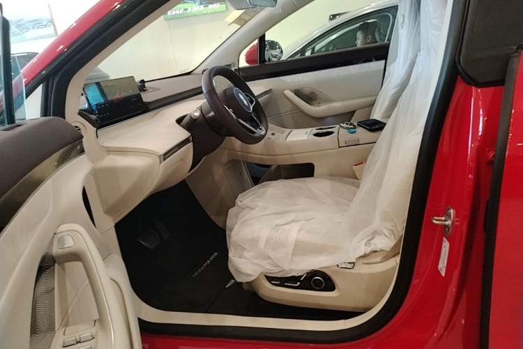 Used Hima Luxeed R7 2026 Model Pure Electric Max+ Left Front Seat