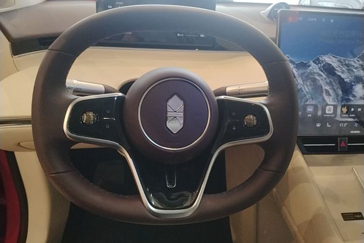 Used Hima Luxeed R7 2026 Model Pure Electric Max+ Steering Wheel