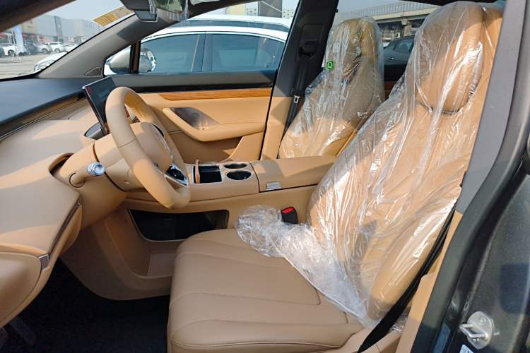 Used Hima Luxeed R7 2026 Model Pure Electric Max Left Front Seat