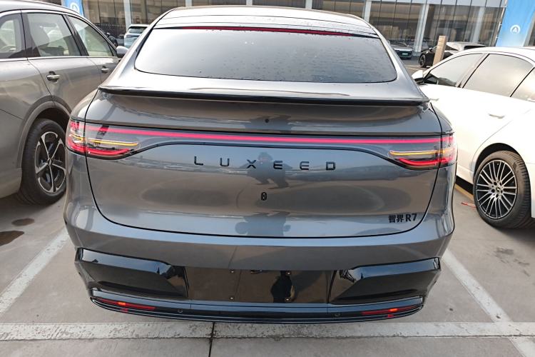 Used Hima Luxeed R7 2026 Model Pure Electric Max Rear