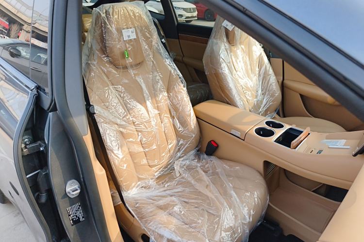 Used Hima Luxeed R7 2026 Model Pure Electric Max Right Front Seat