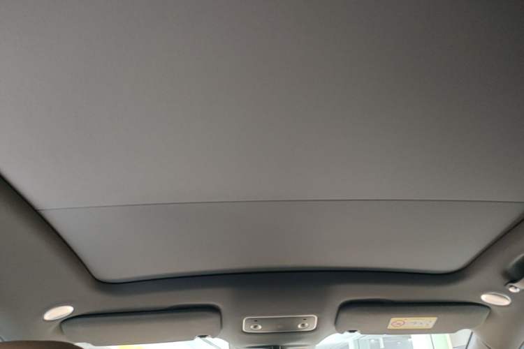 Used Hima Luxeed R7 2026 Model Range-Extending Ultra Headliner