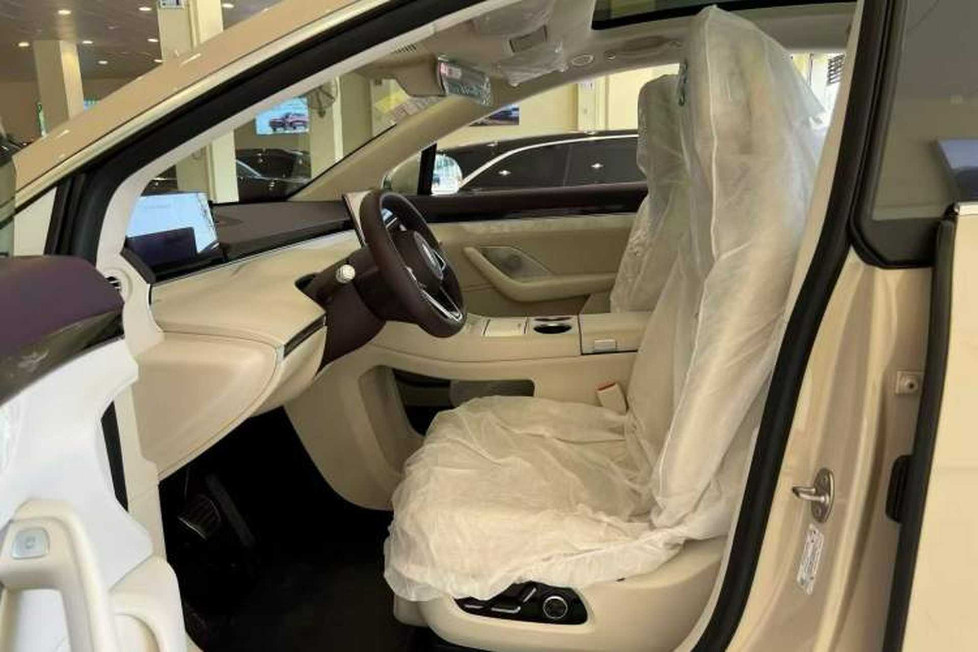 Used Hima Luxeed R7 2026 Model Range-Extending Max+ Interior 3