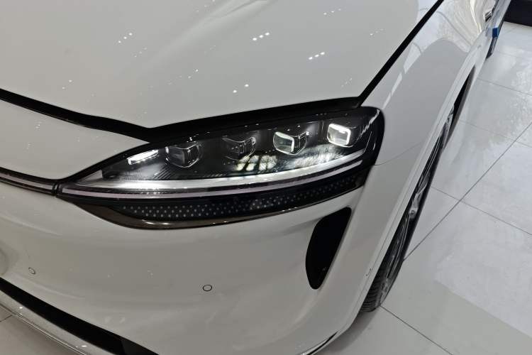Used Hima Luxeed R7 2026 Model Range-Extending Max Left Front Headlight