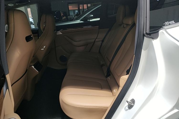 Used Hima Luxeed R7 2026 Model Range-Extending Ultra Left Rear Seat