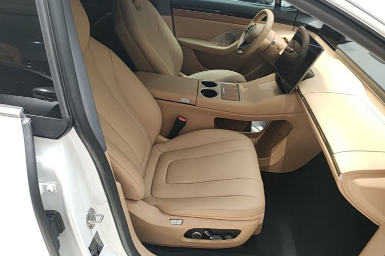 Used Hima Luxeed R7 2026 Model Range-Extending Ultra Right Front Seat
